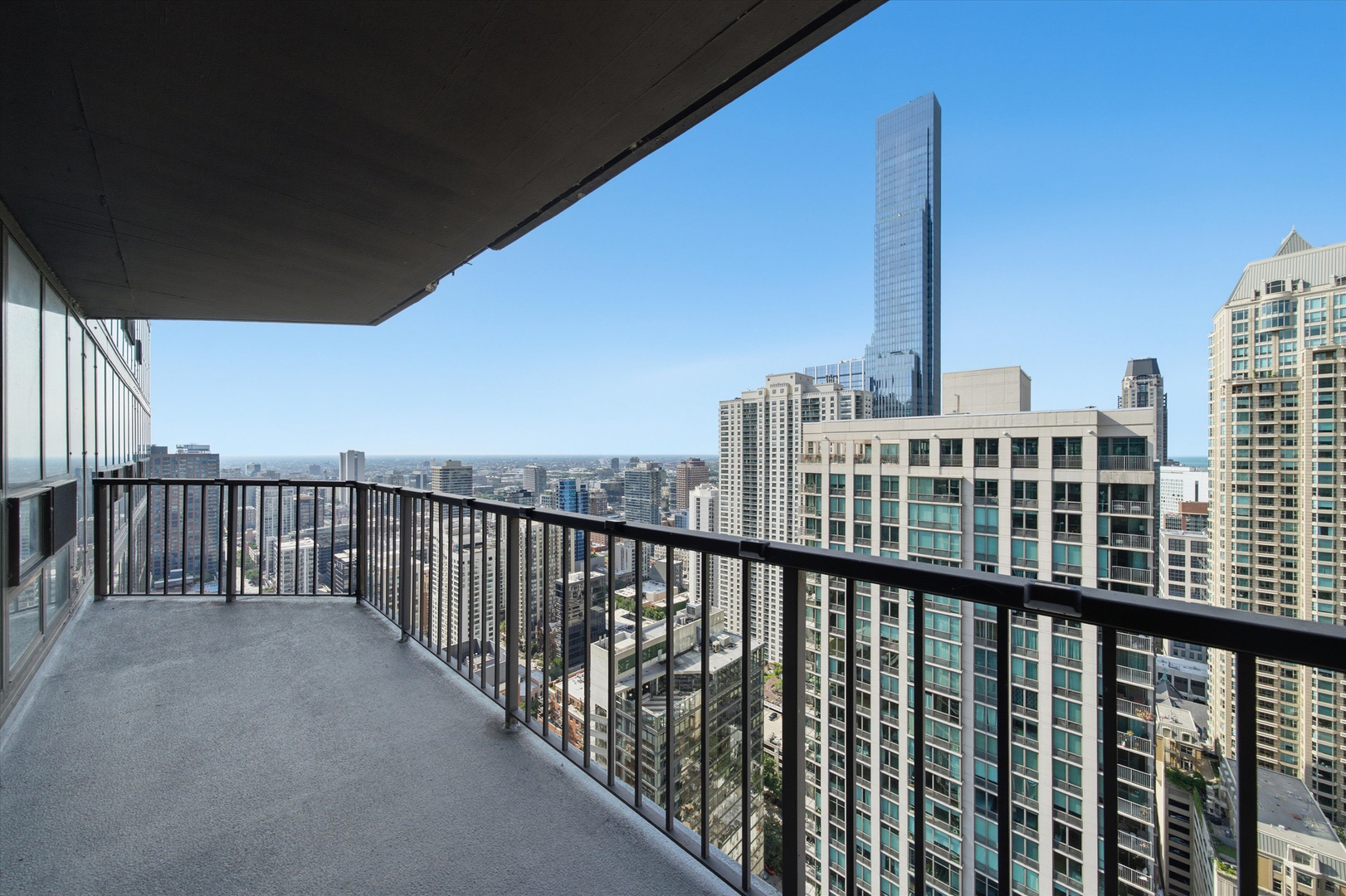 10 E Ontario Street Unit: 4207