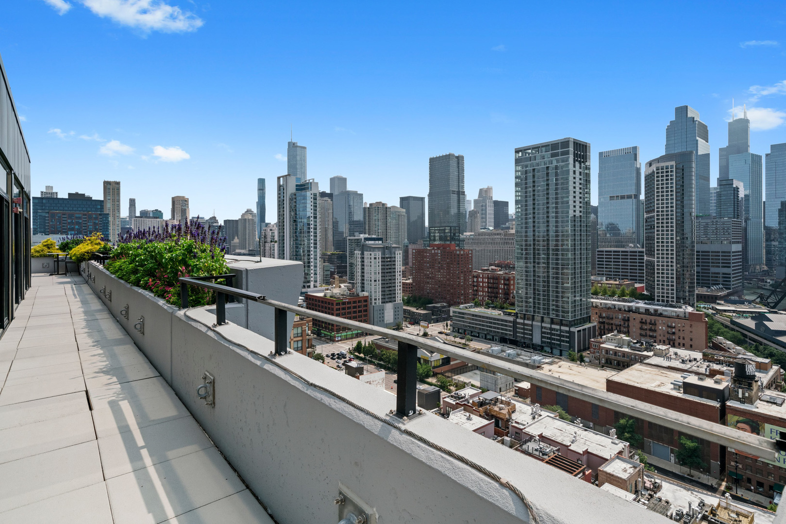 435 W Erie Street Unit: 1506