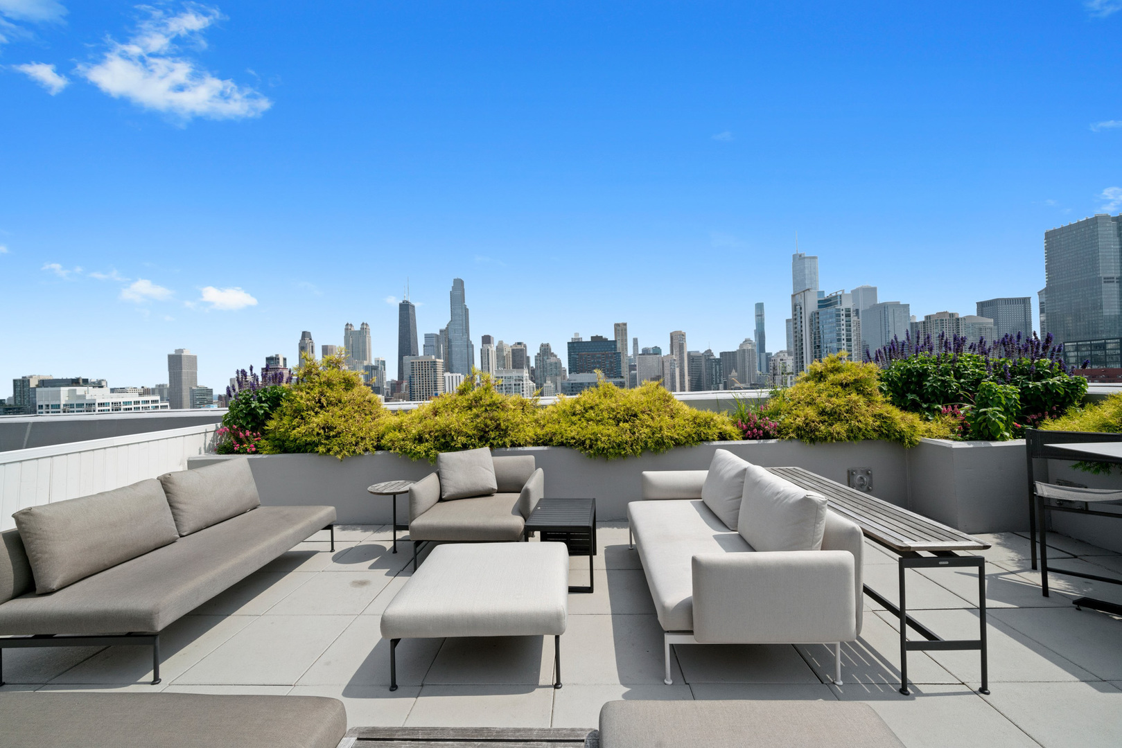 435 W Erie Street Unit: 1506