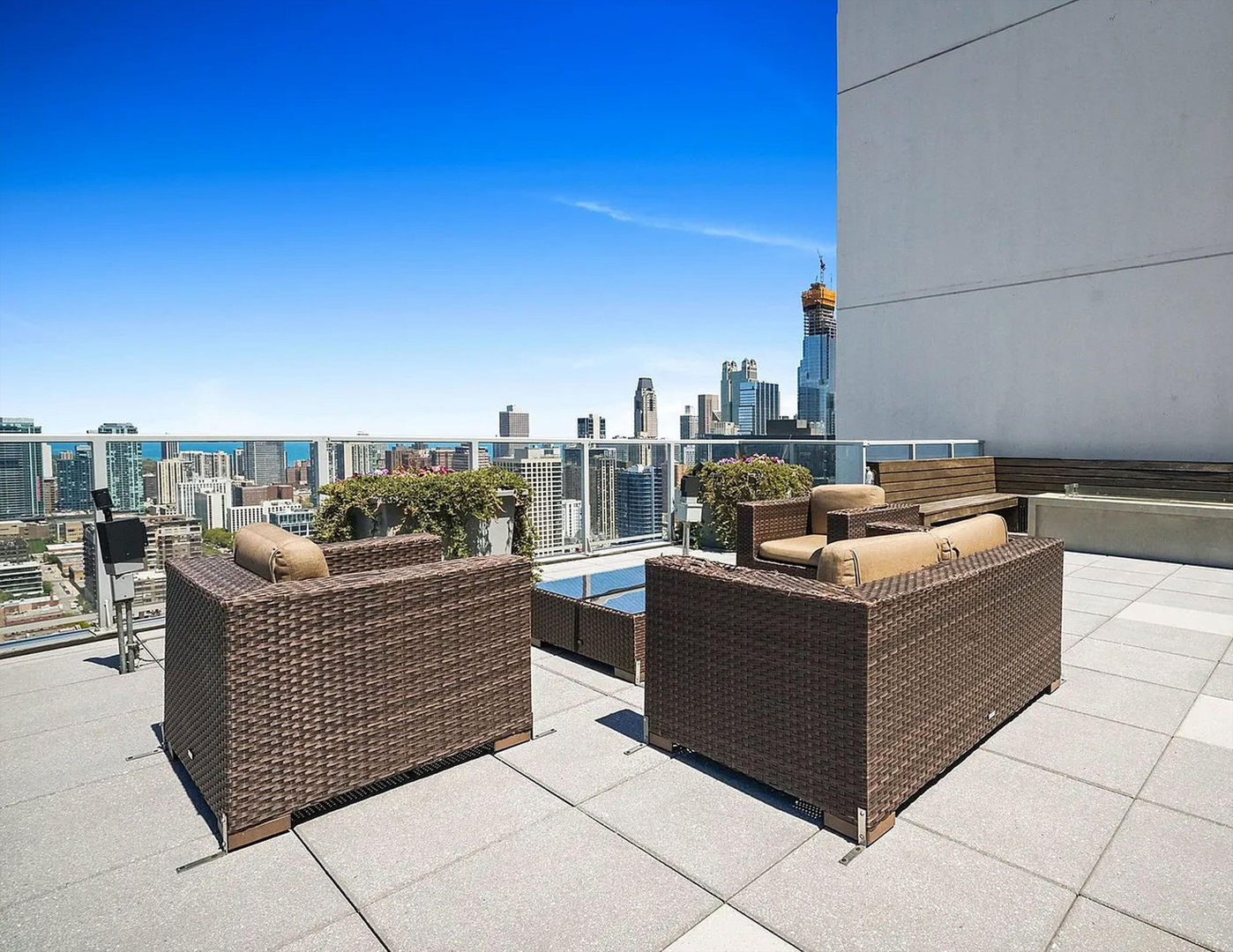 303 W Ohio Street Unit: 2902