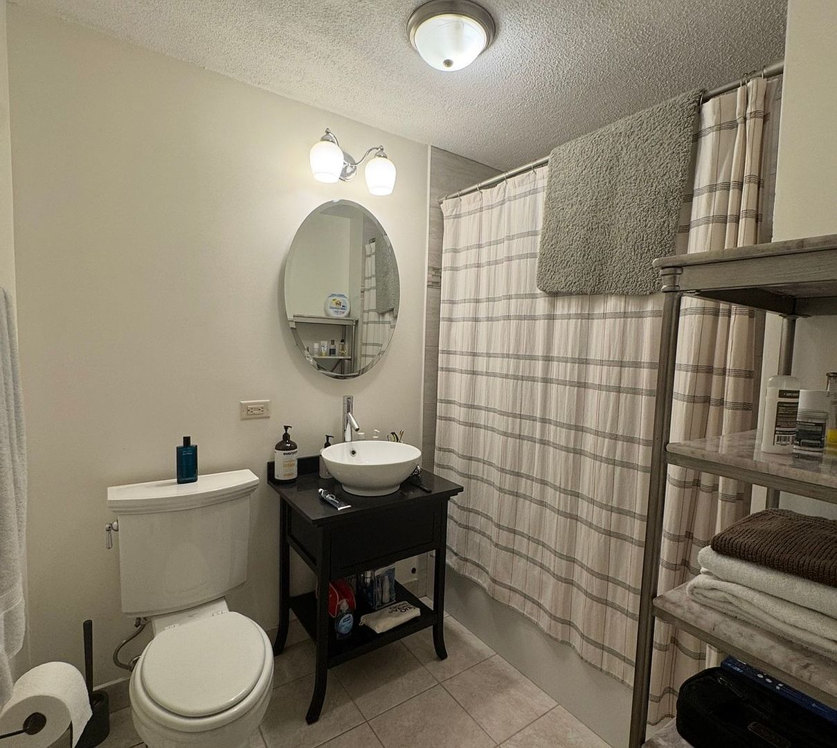 1360 N Sandburg Terrace Unit: 2101