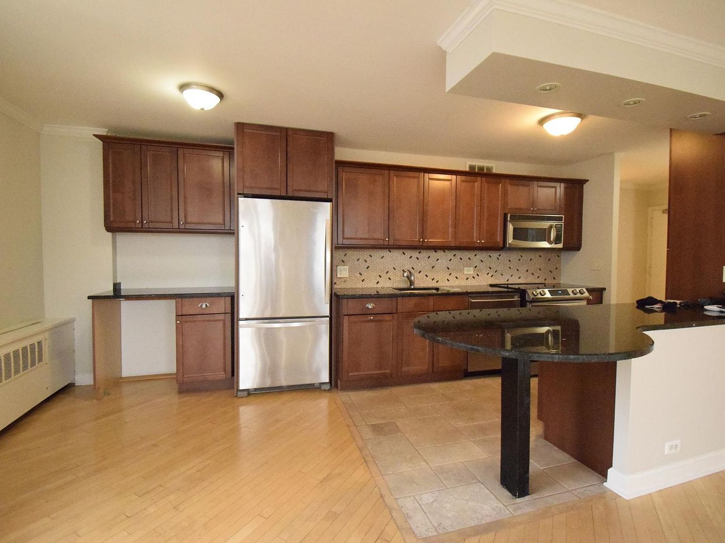 1360 N Sandburg Terrace Unit: 2101