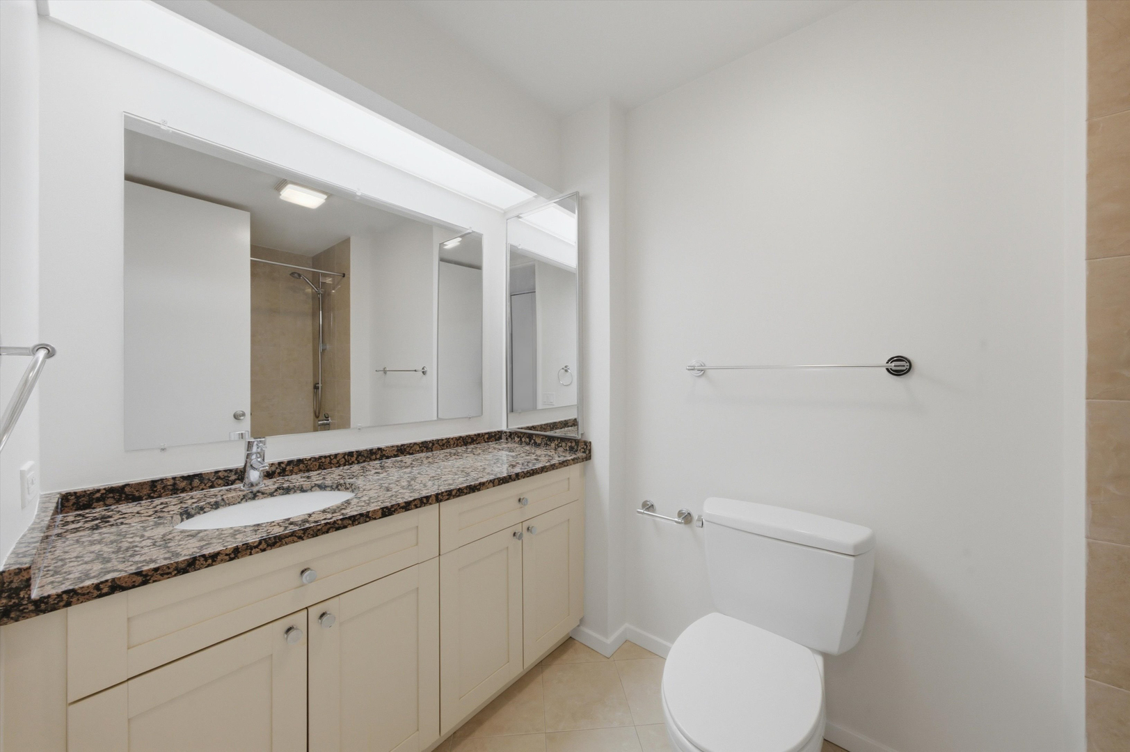 680 N Lake Shore Drive Unit: 822