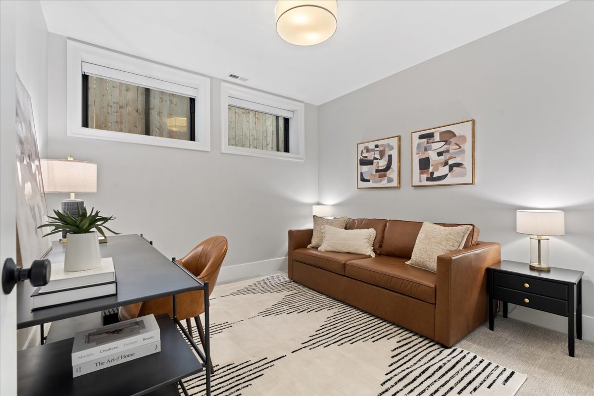 1454 W Diversey Parkway Unit: 1