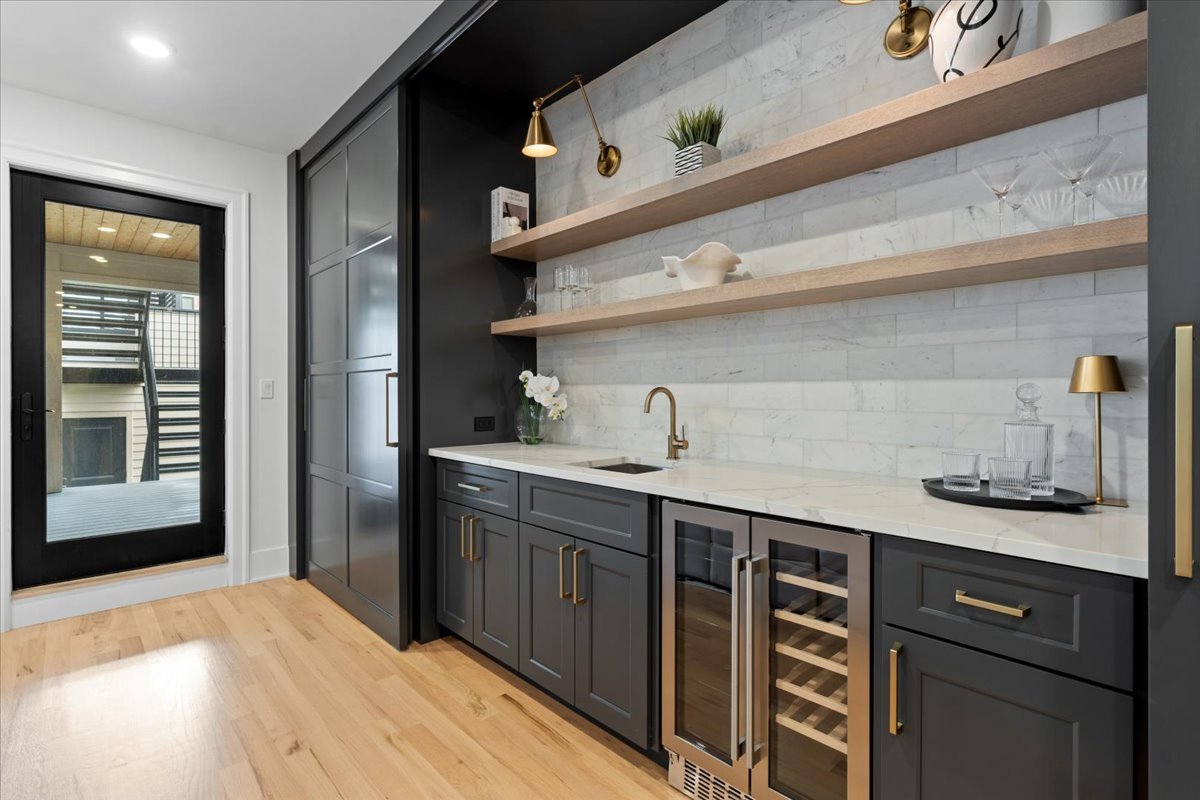 1454 W Diversey Parkway Unit: 1