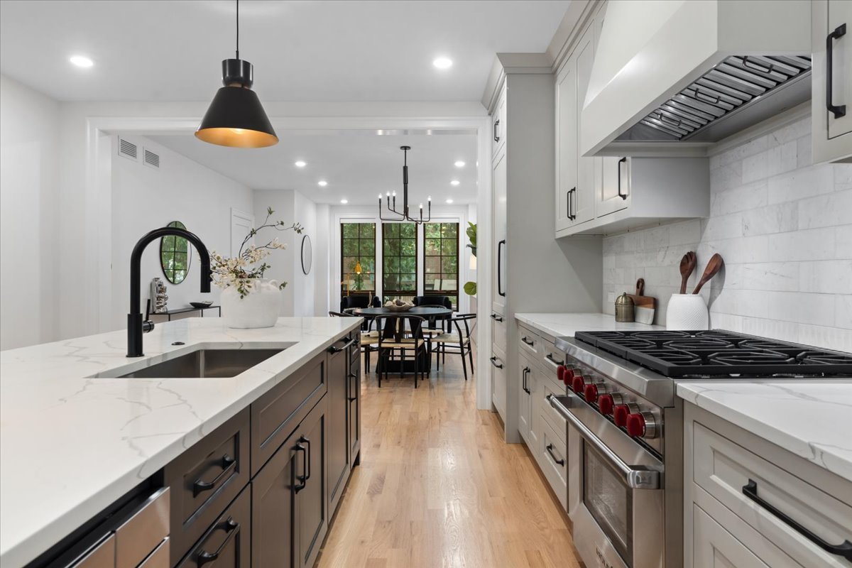 1454 W Diversey Parkway Unit: 1