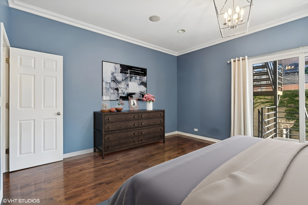 3233 N Racine Avenue Unit: 1