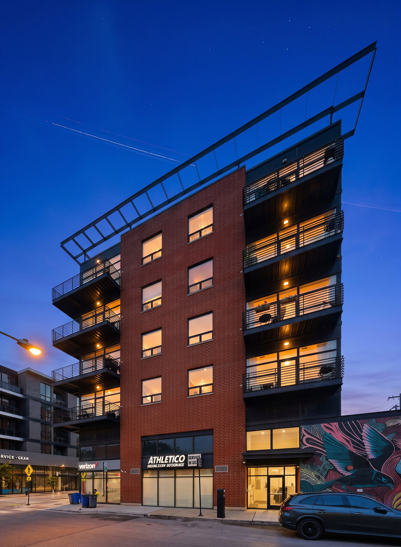 2045 W Concord Place Unit: 307