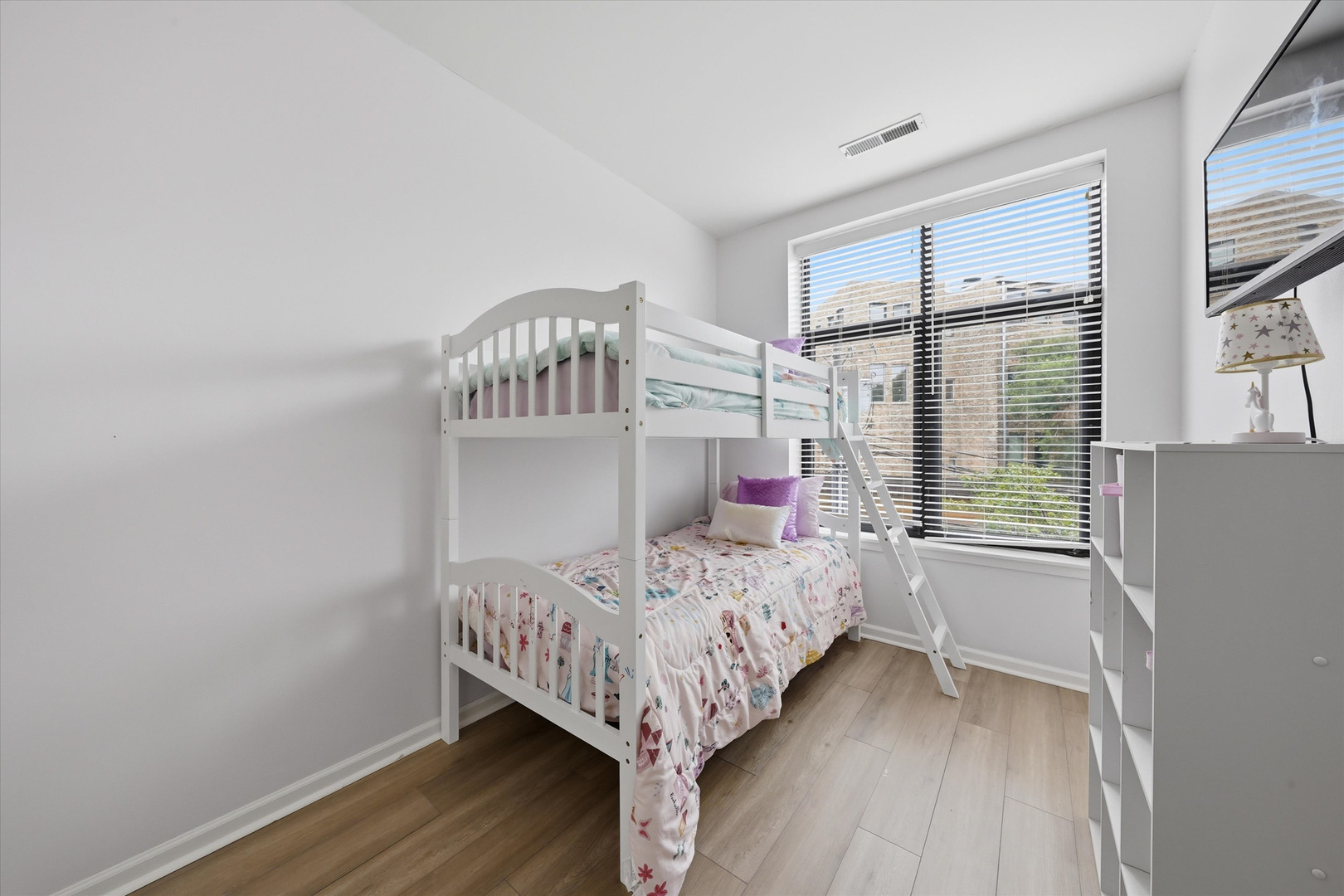 2045 W Concord Place Unit: 307