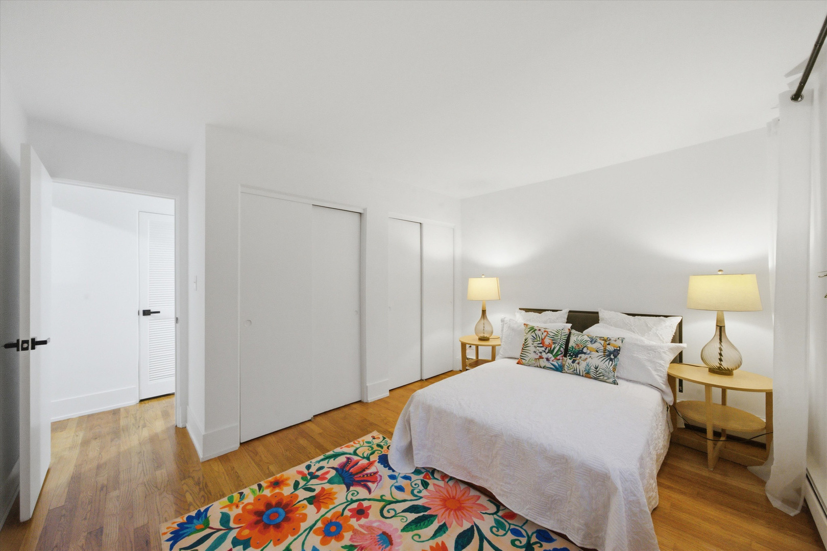 526 W Roscoe Street Unit: 2A