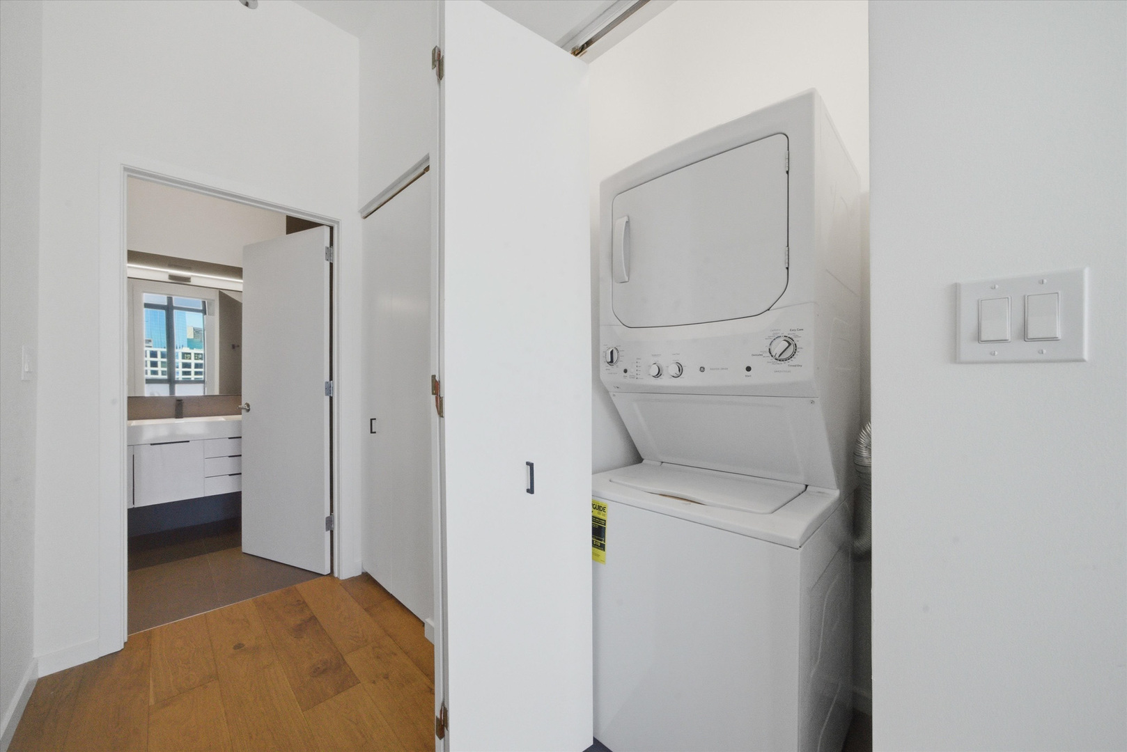 321 S Sangamon Street Unit: 908