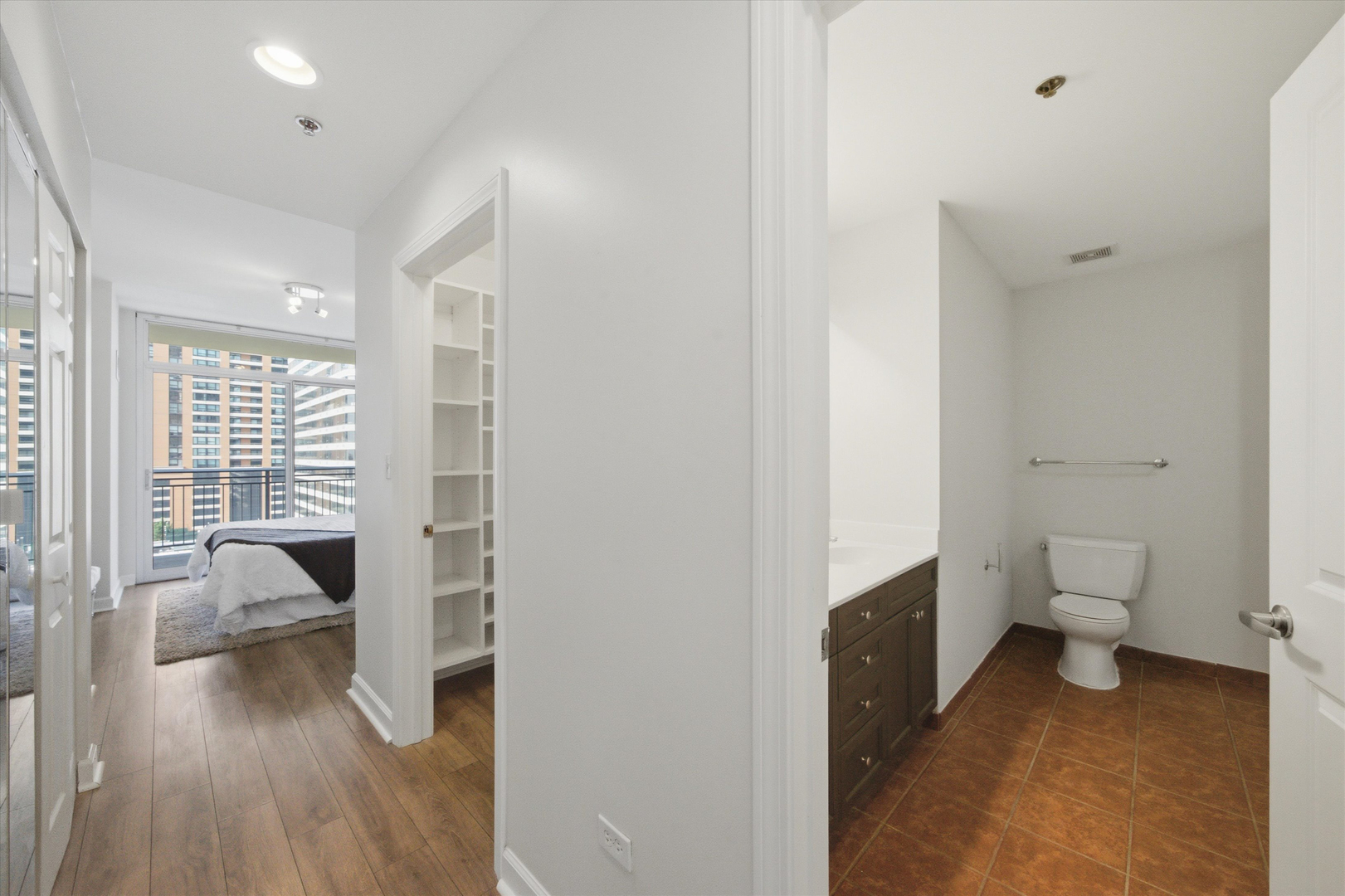 1250 S Michigan Avenue Unit: 1009