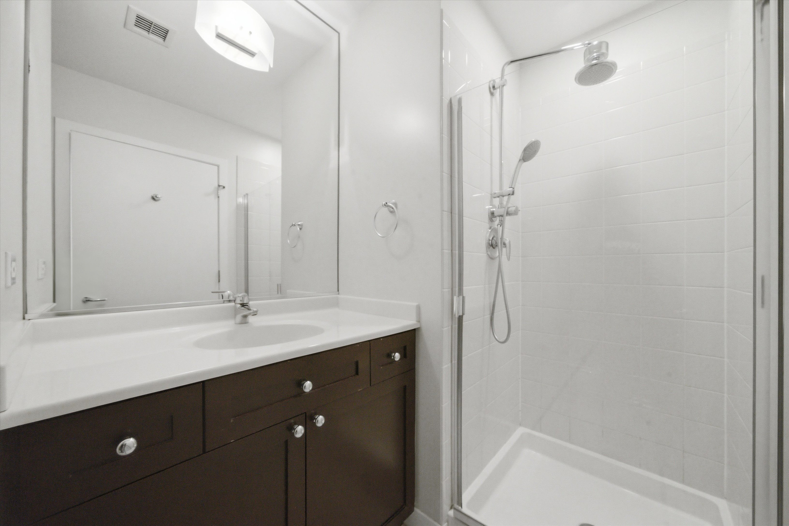 737 W Washington Boulevard Unit: 904