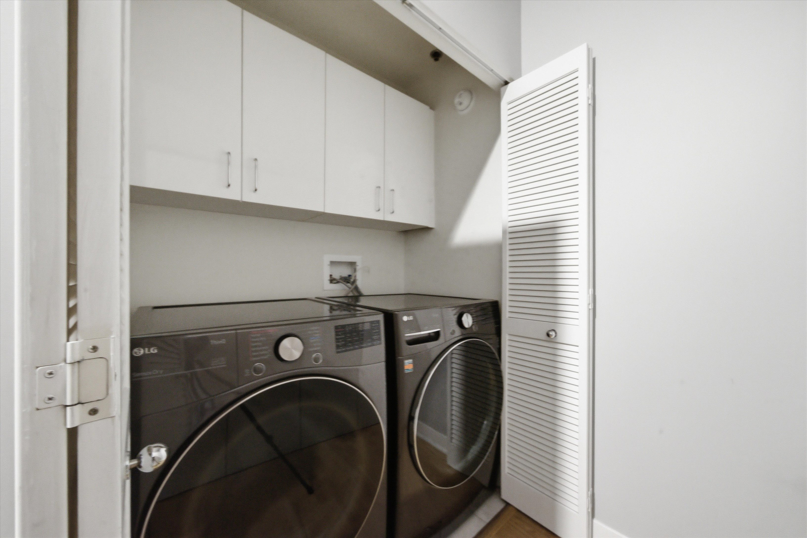 737 W Washington Boulevard Unit: 904