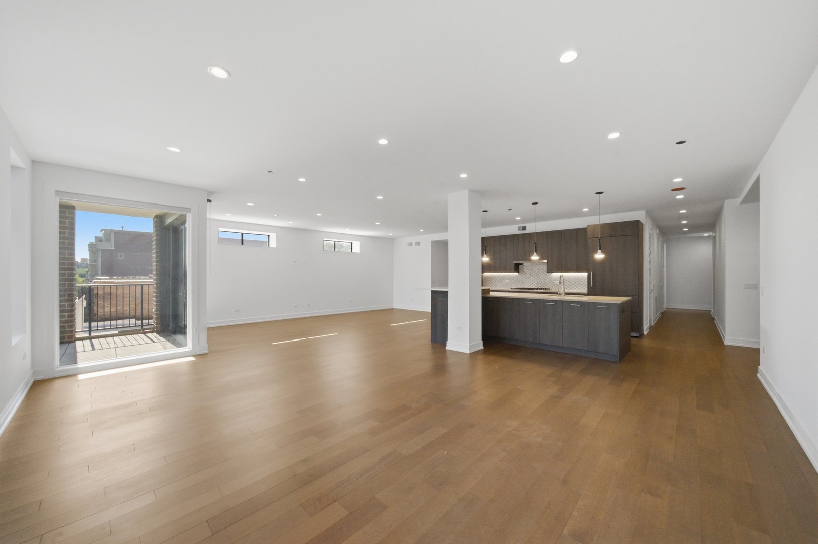434 W Melrose Street Unit: 401