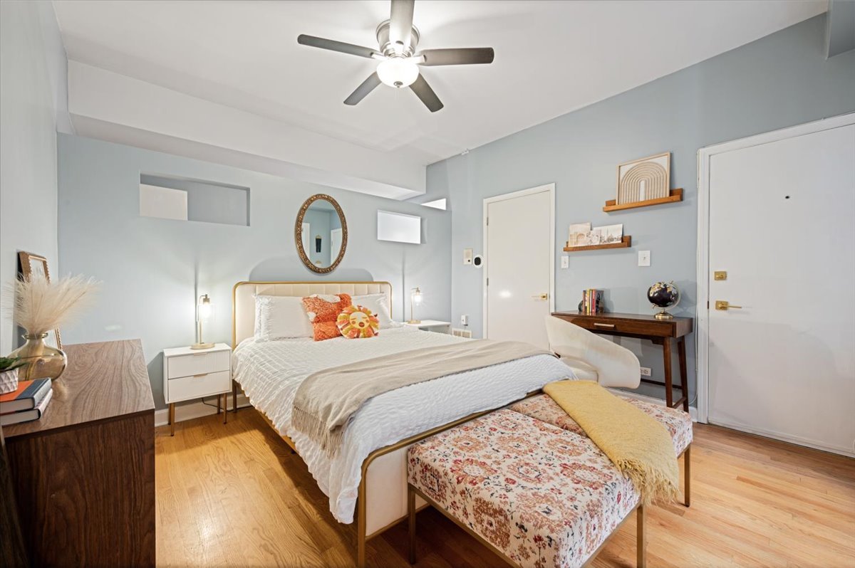 4053 N Sheridan Road Unit: 3