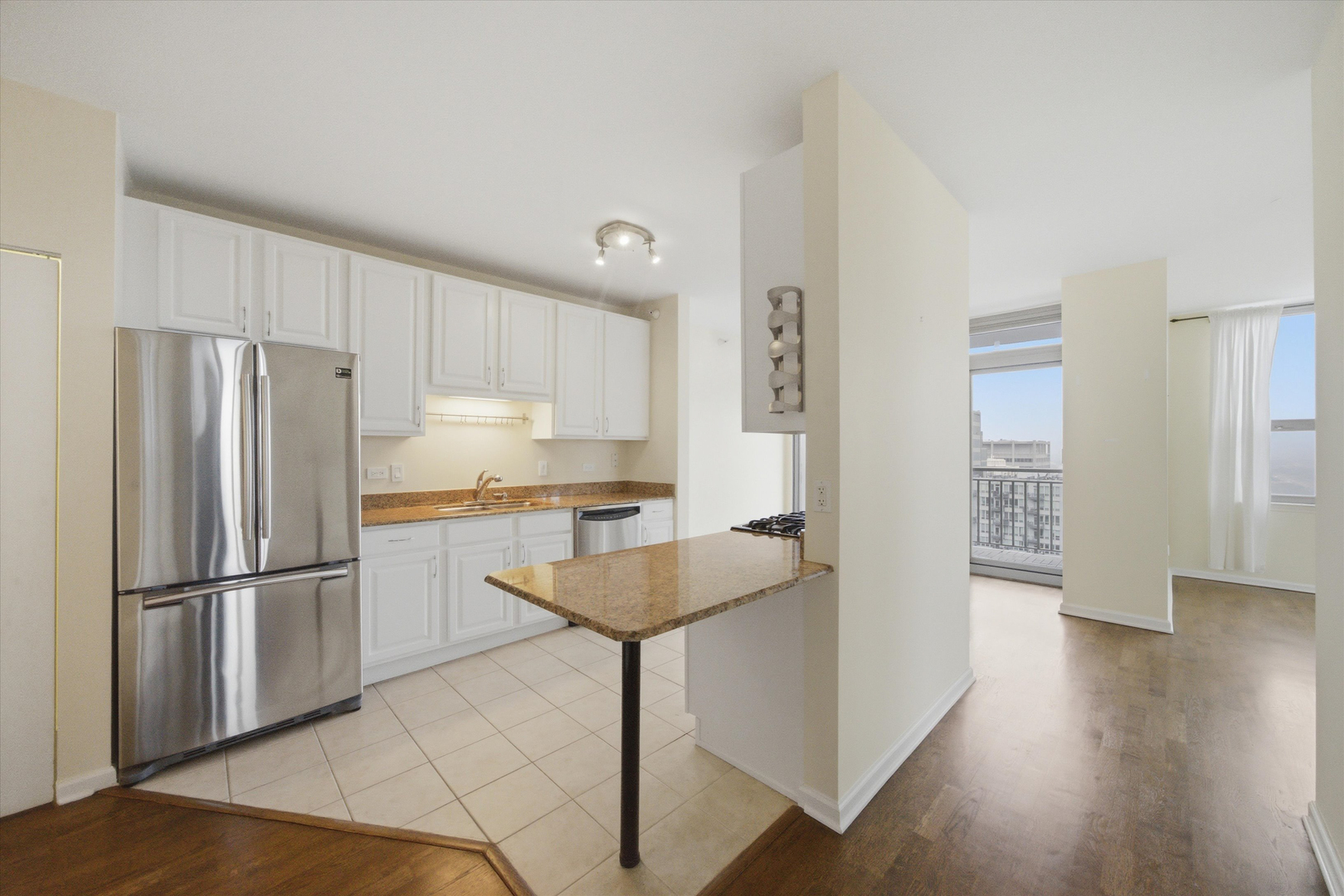 125 S Jefferson Street Unit: 2409