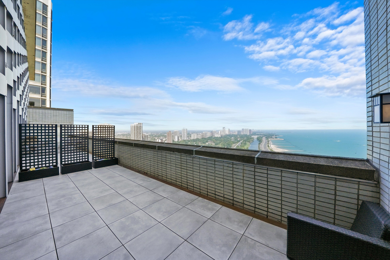 1550 N Lake Shore Drive Unit: 23E