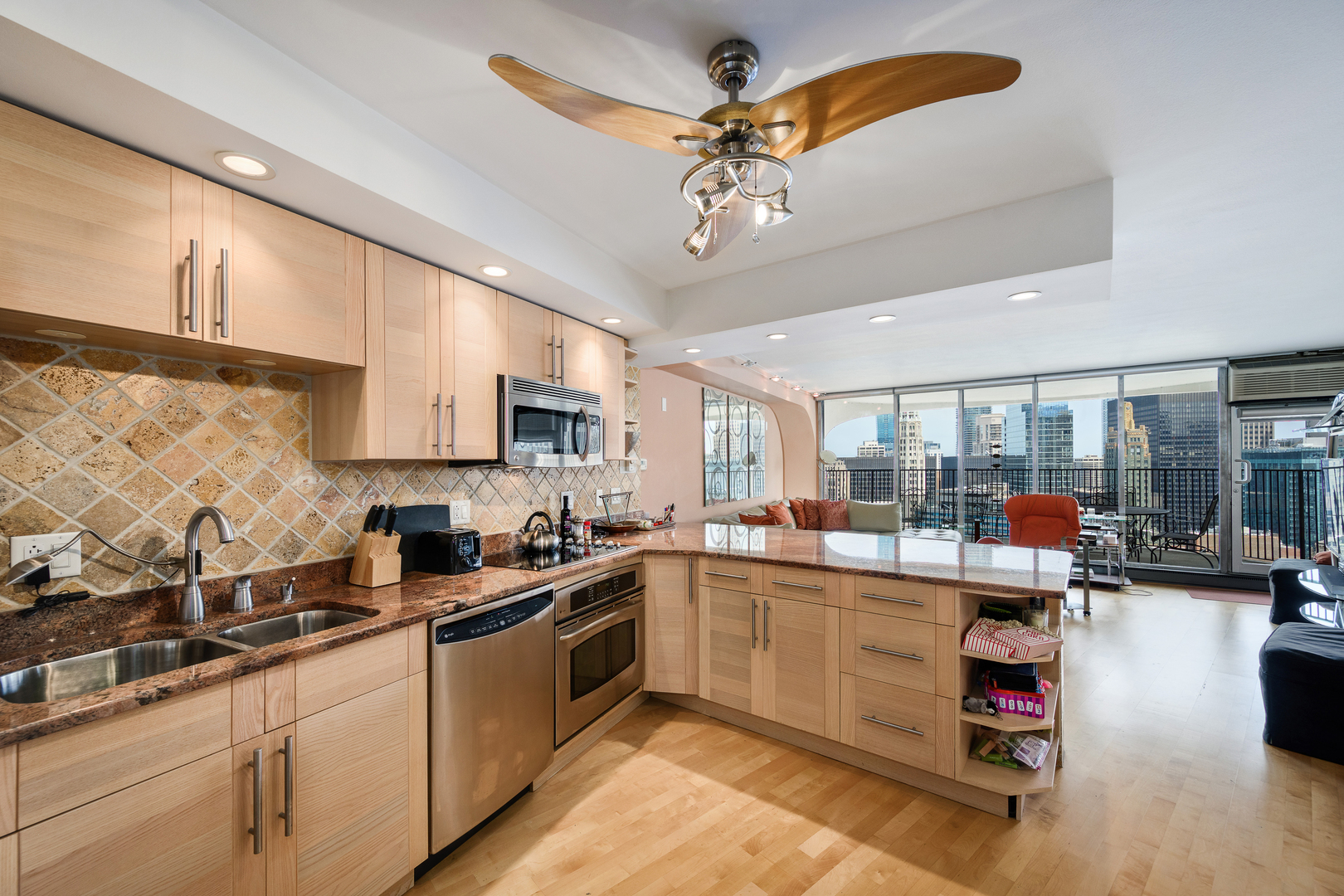 300 N STATE Street Unit: 4709