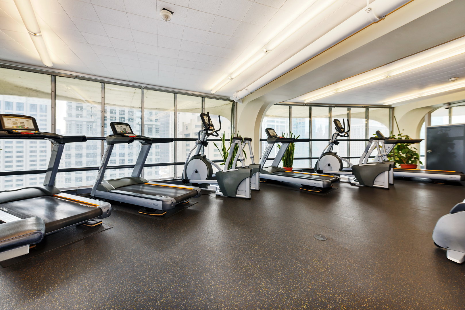 300 N STATE Street Unit: 4709