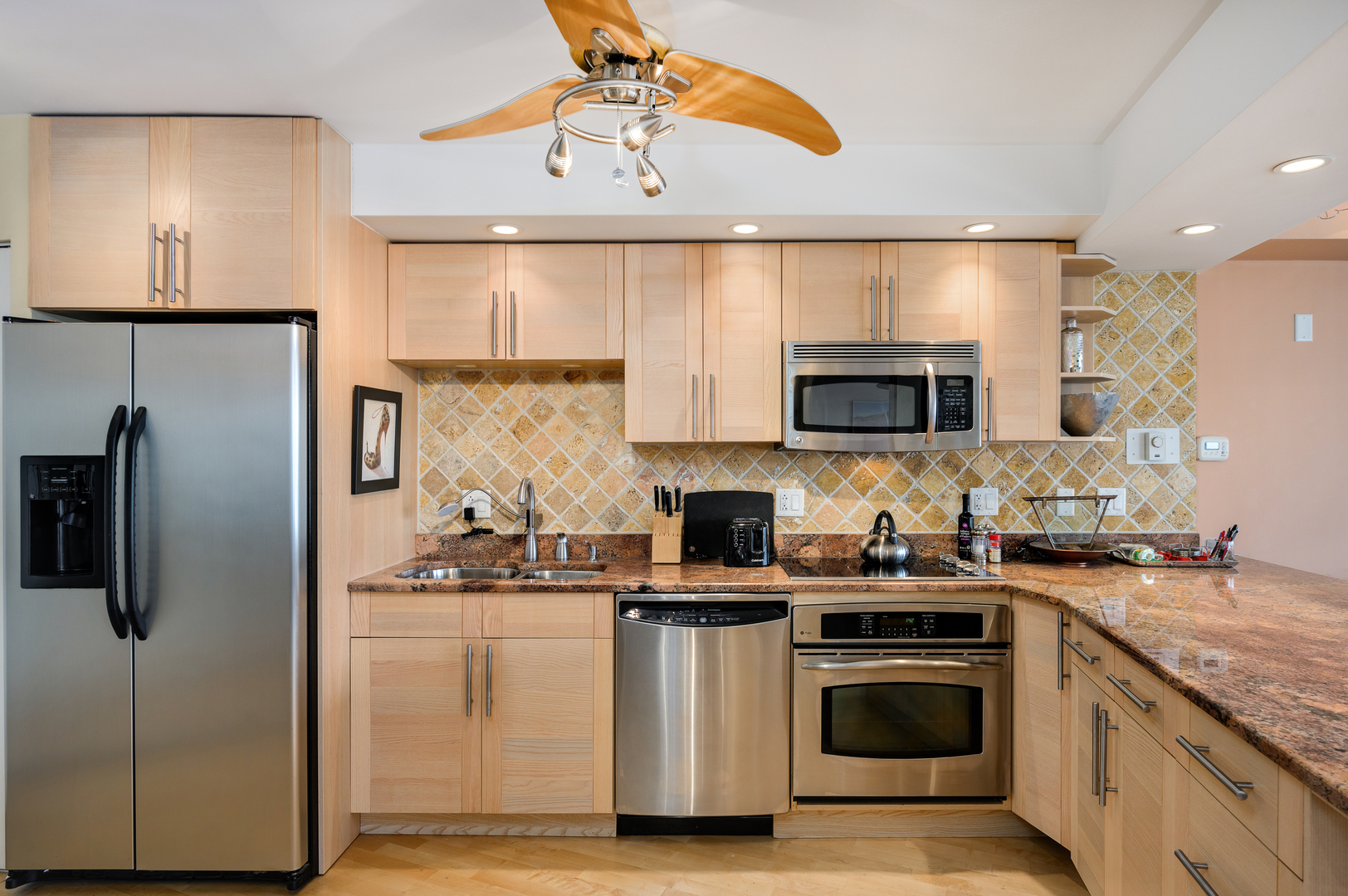 300 N STATE Street Unit: 4709