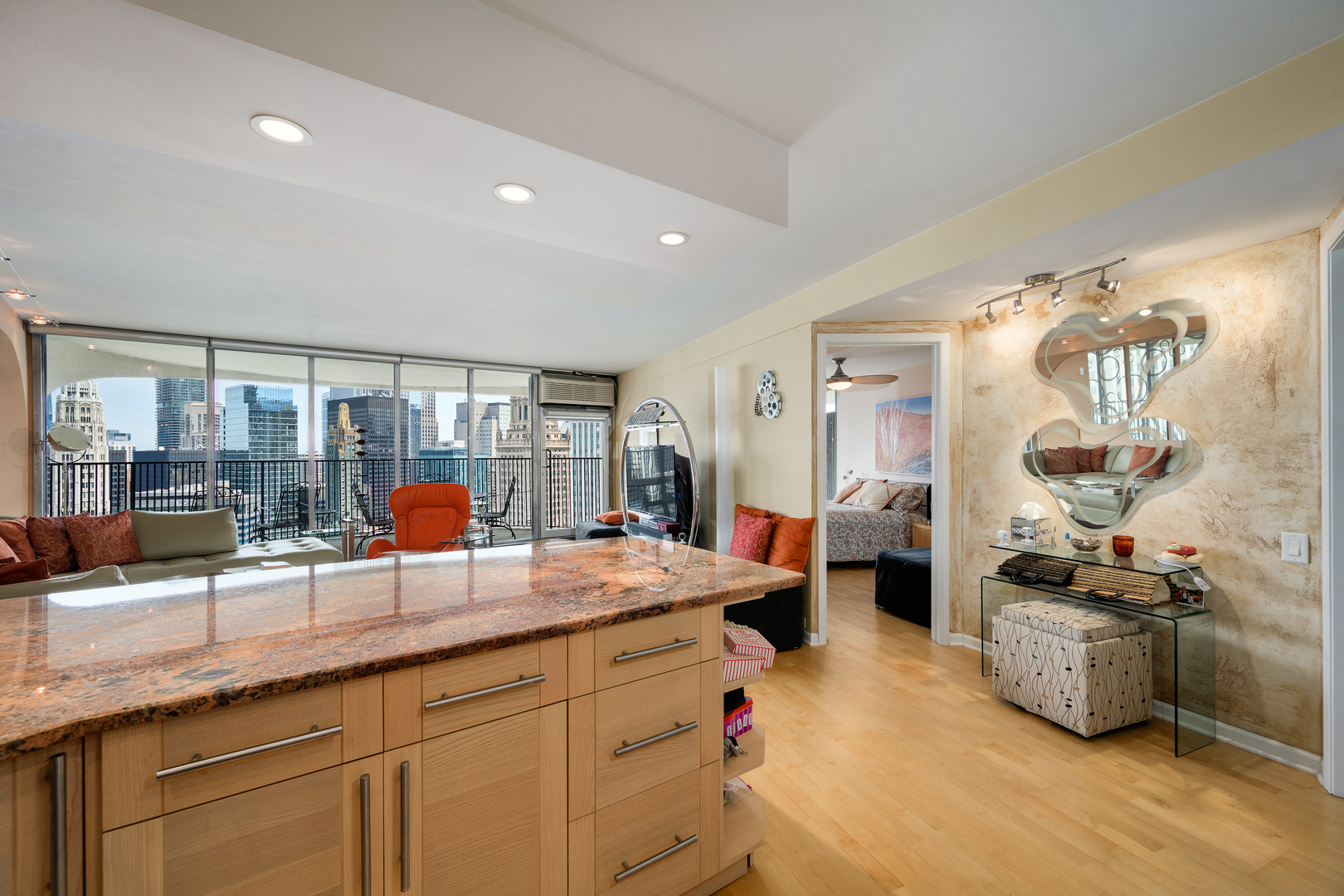 300 N STATE Street Unit: 4709