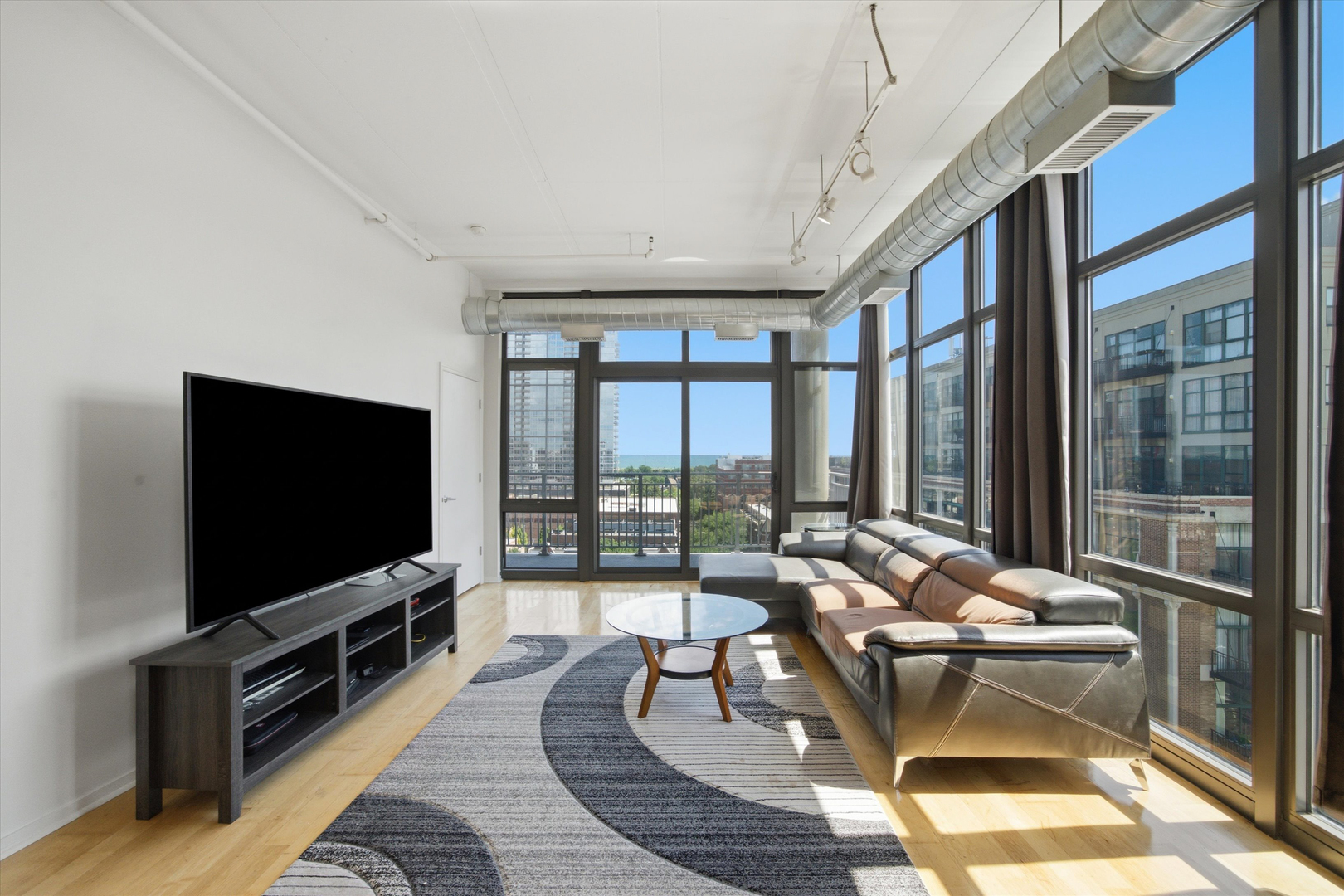 212 E Cullerton Street Unit: 1004