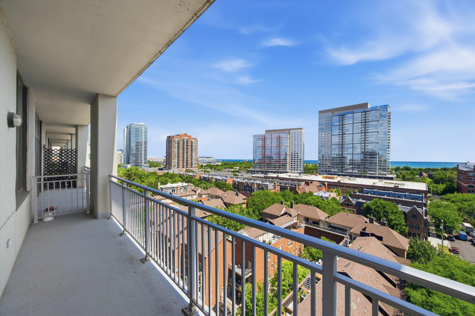 212 E Cullerton Street Unit: 1004
