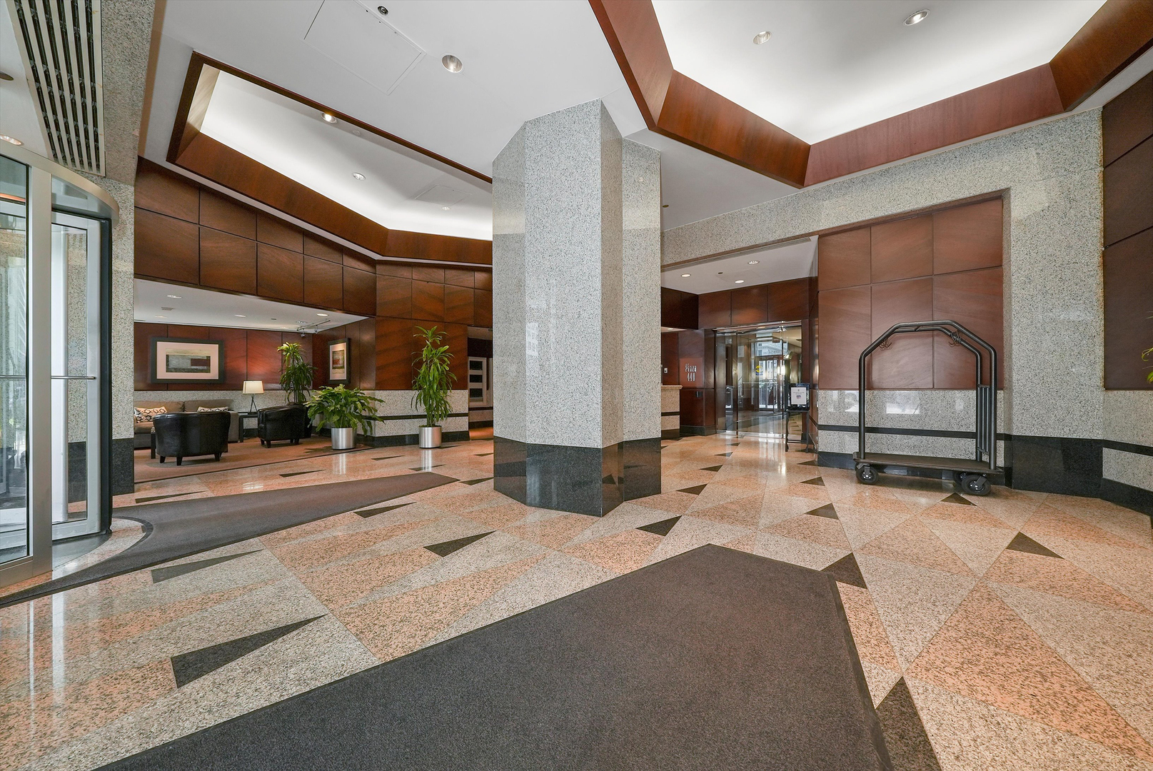 440 N Wabash Avenue Unit: 2907