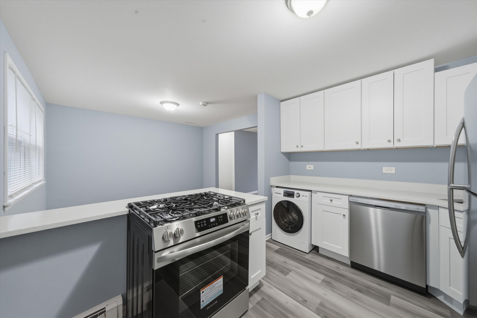 6921 N Ashland Boulevard Unit: 3A