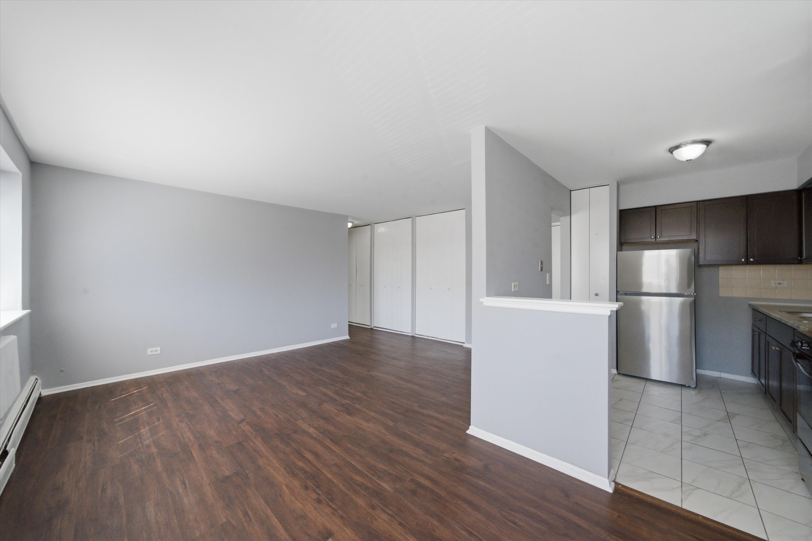 7320 N Rogers Avenue Unit: 210