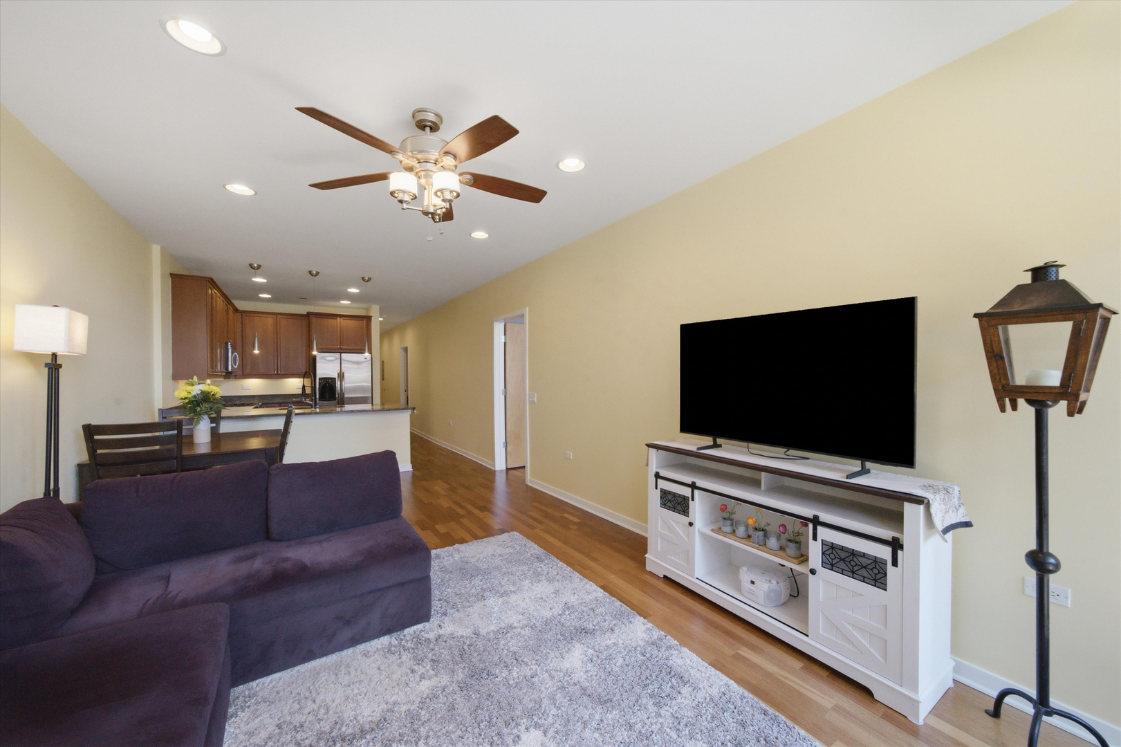 3946 N Ravenswood Avenue Unit: 411