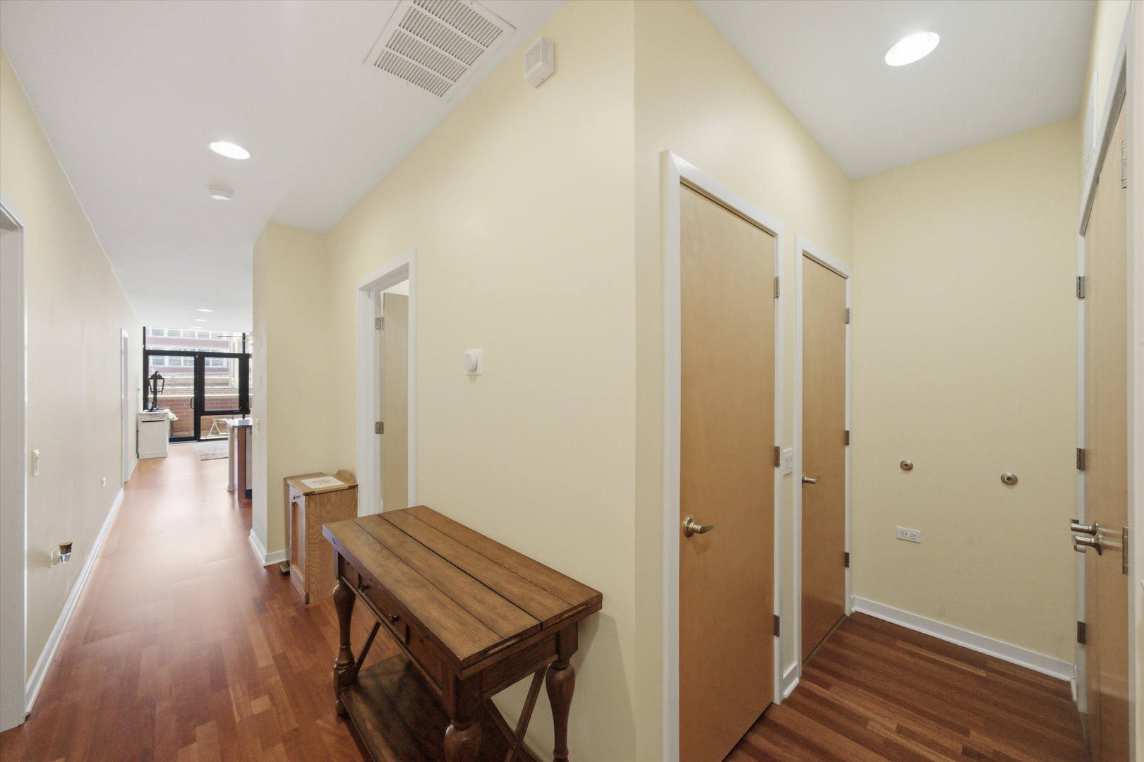 3946 N Ravenswood Avenue Unit: 411