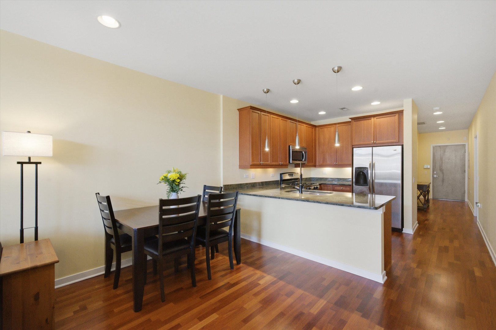 3946 N Ravenswood Avenue Unit: 411