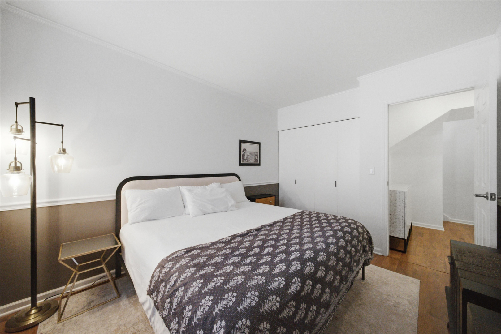2343 N Greenview Avenue Unit: 105