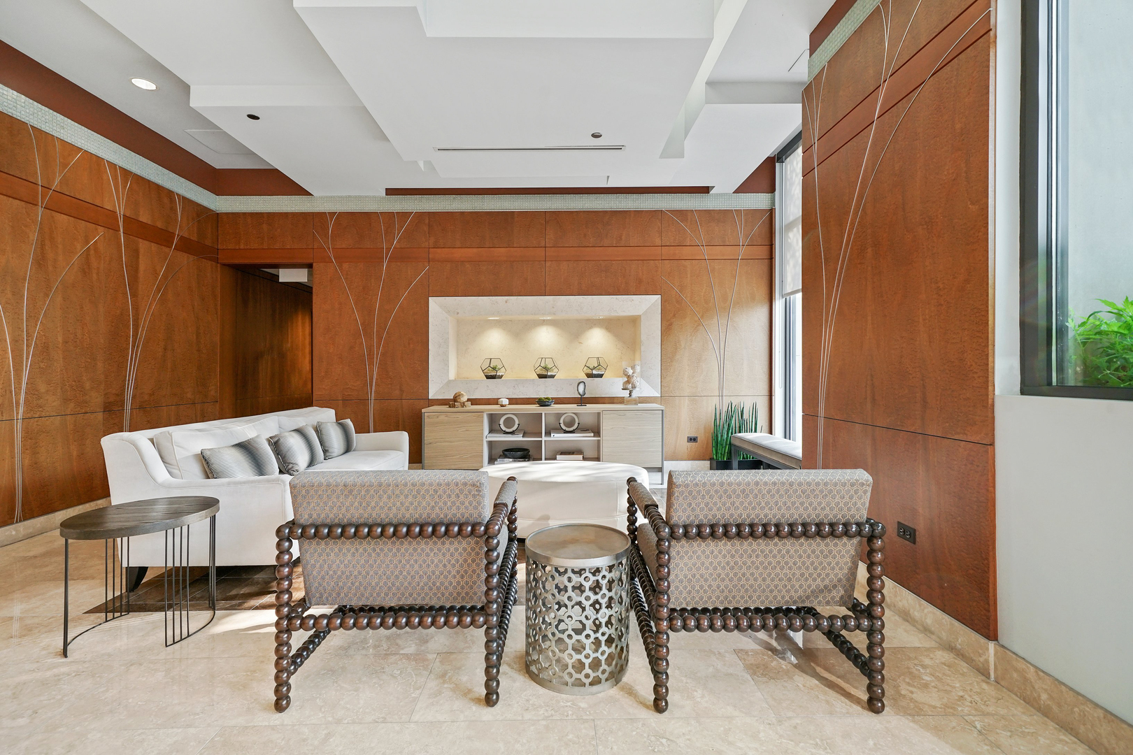 345 N LaSalle Street Unit: 1109