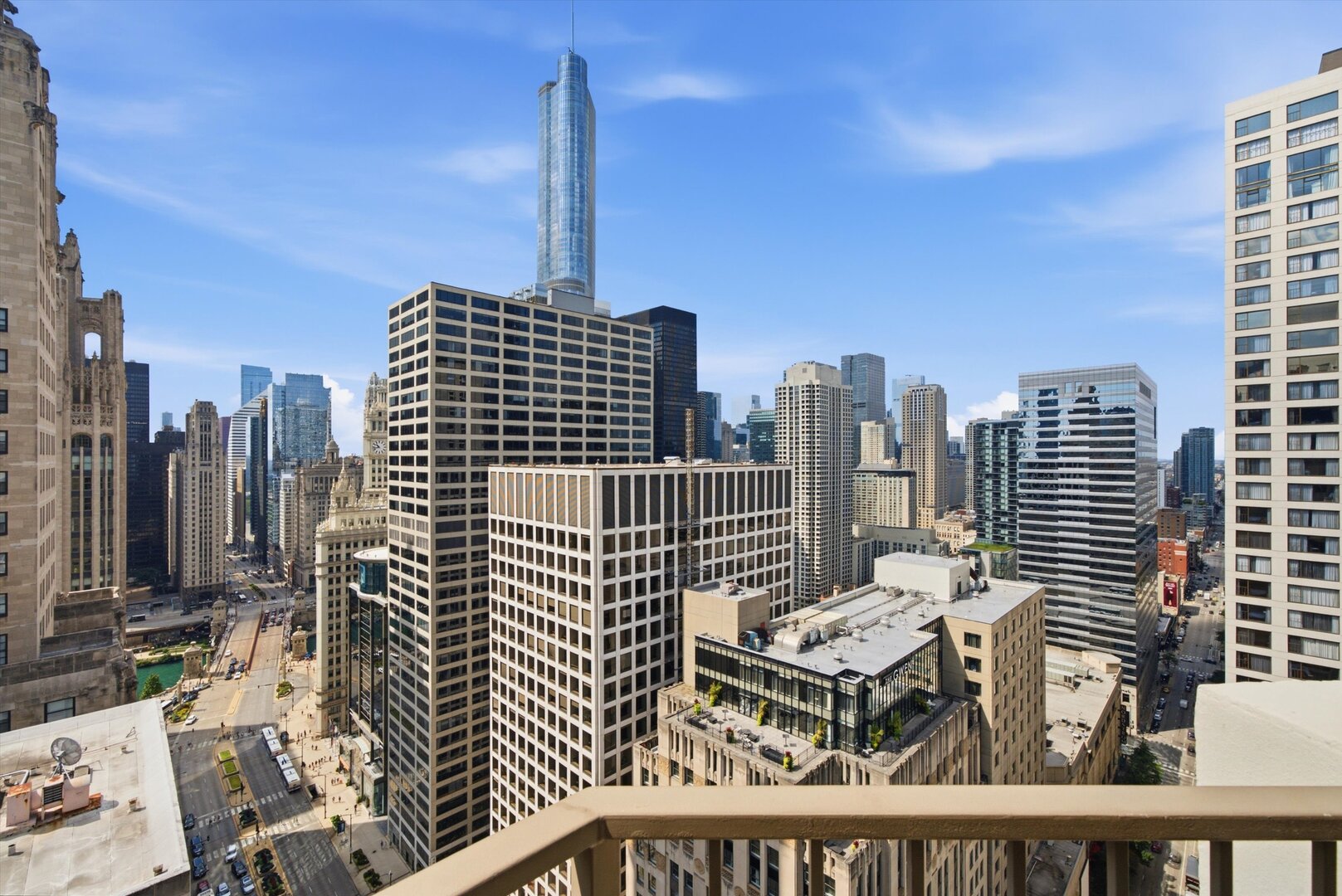 535 N MICHIGAN Avenue Unit: 1009