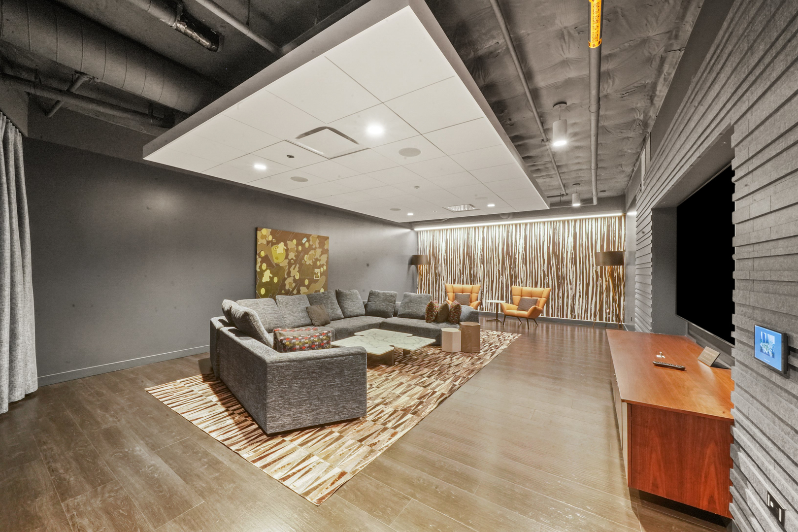 211 N Harbor Drive Unit: 3605