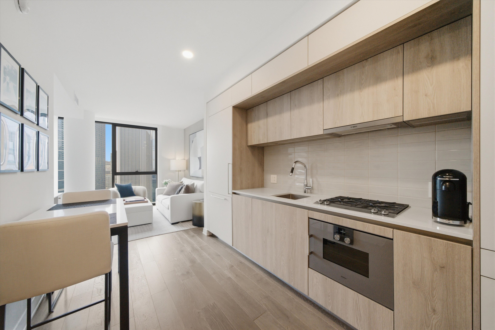 211 N Harbor Drive Unit: 3605