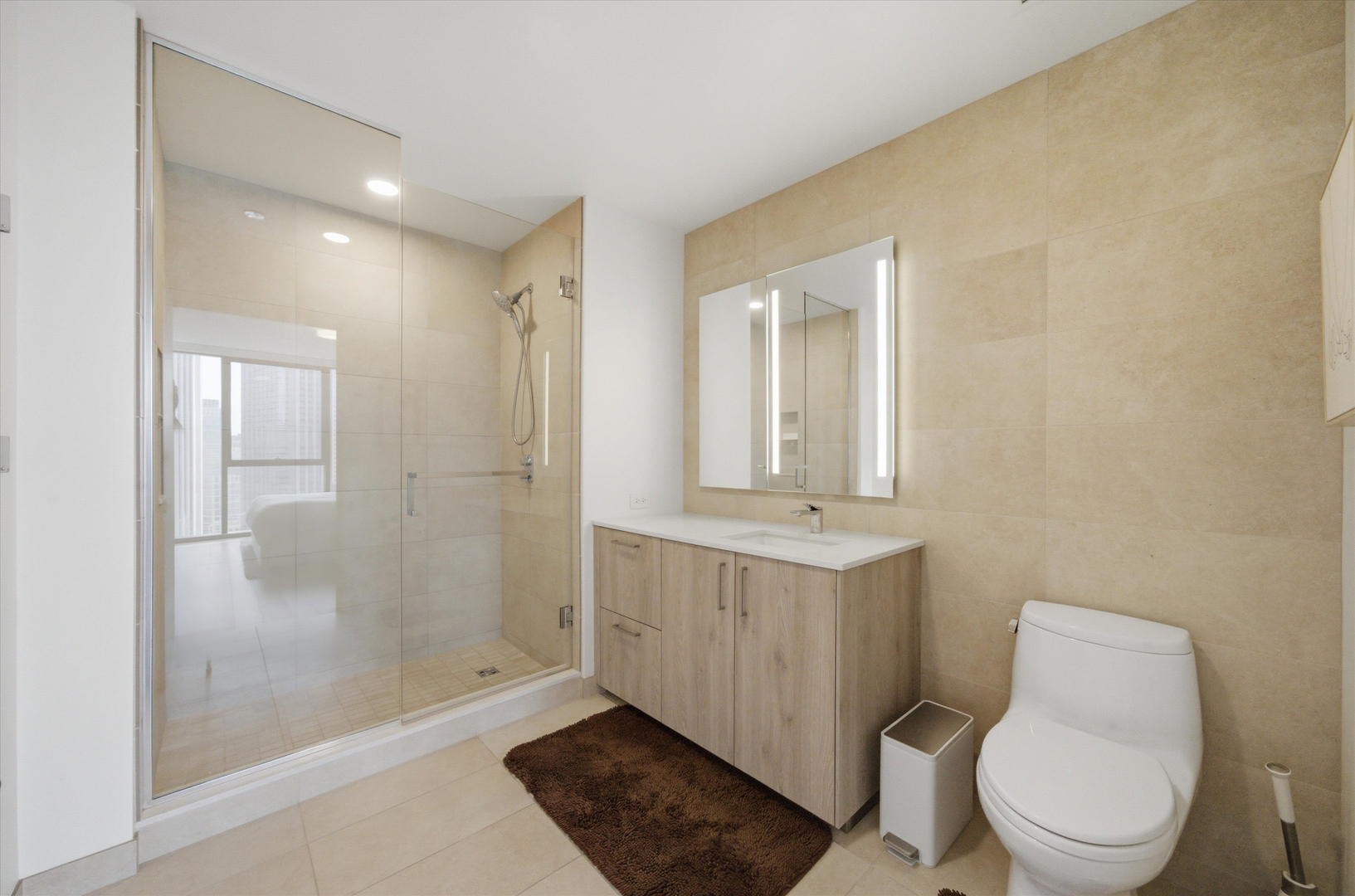 211 N Harbor Drive Unit: 3605