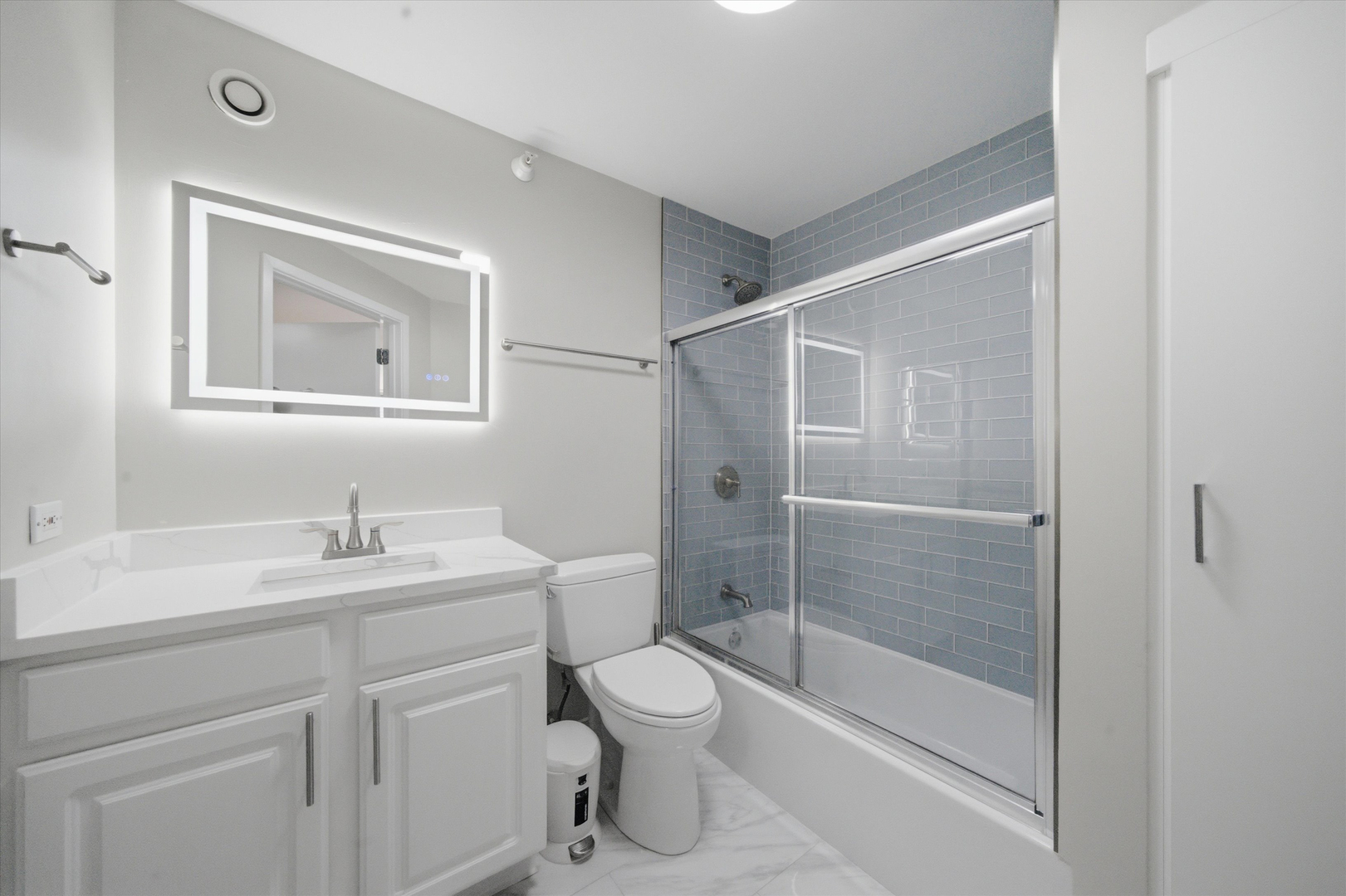 545 N Dearborn Street Unit: 2607