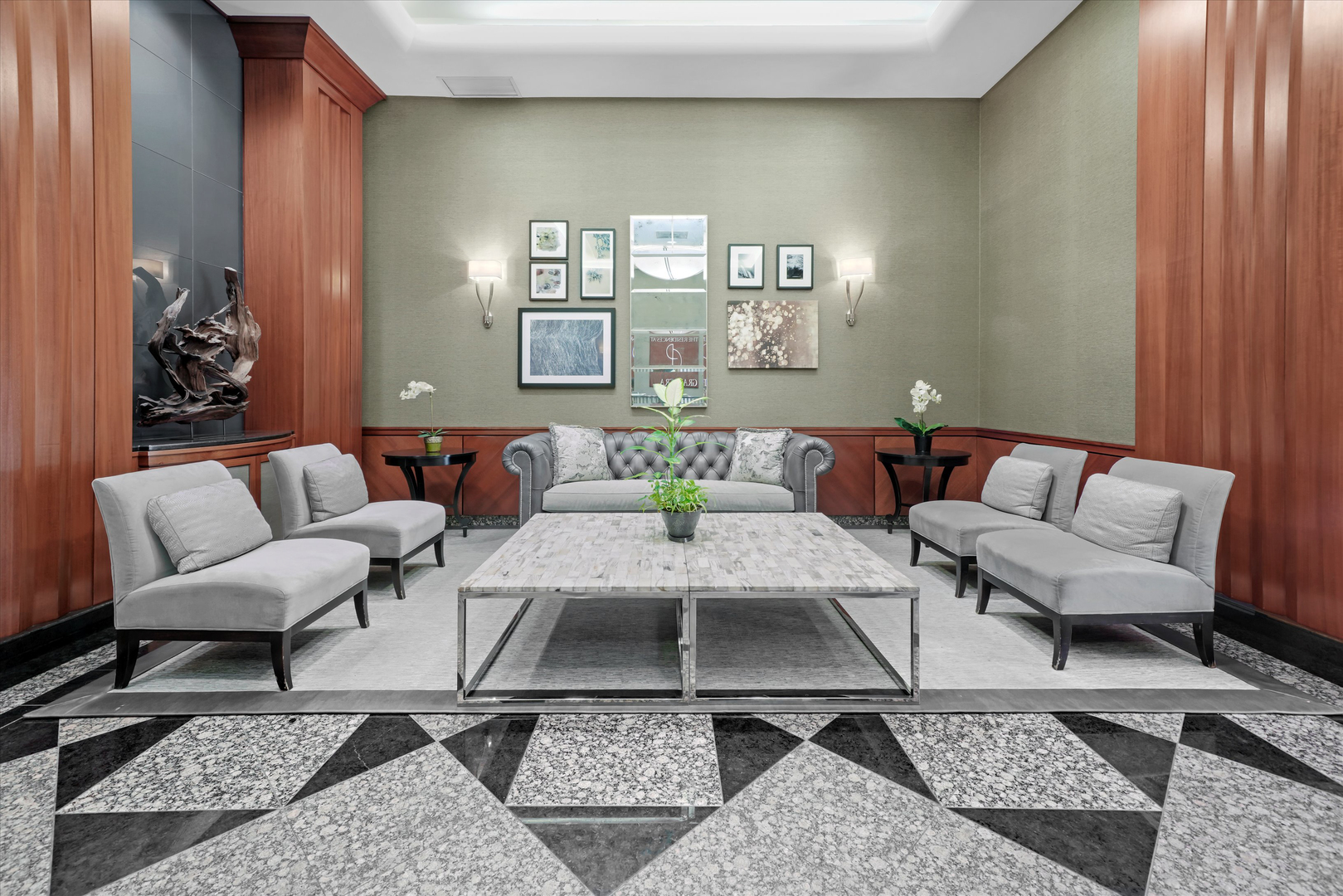 545 N Dearborn Street Unit: 2607
