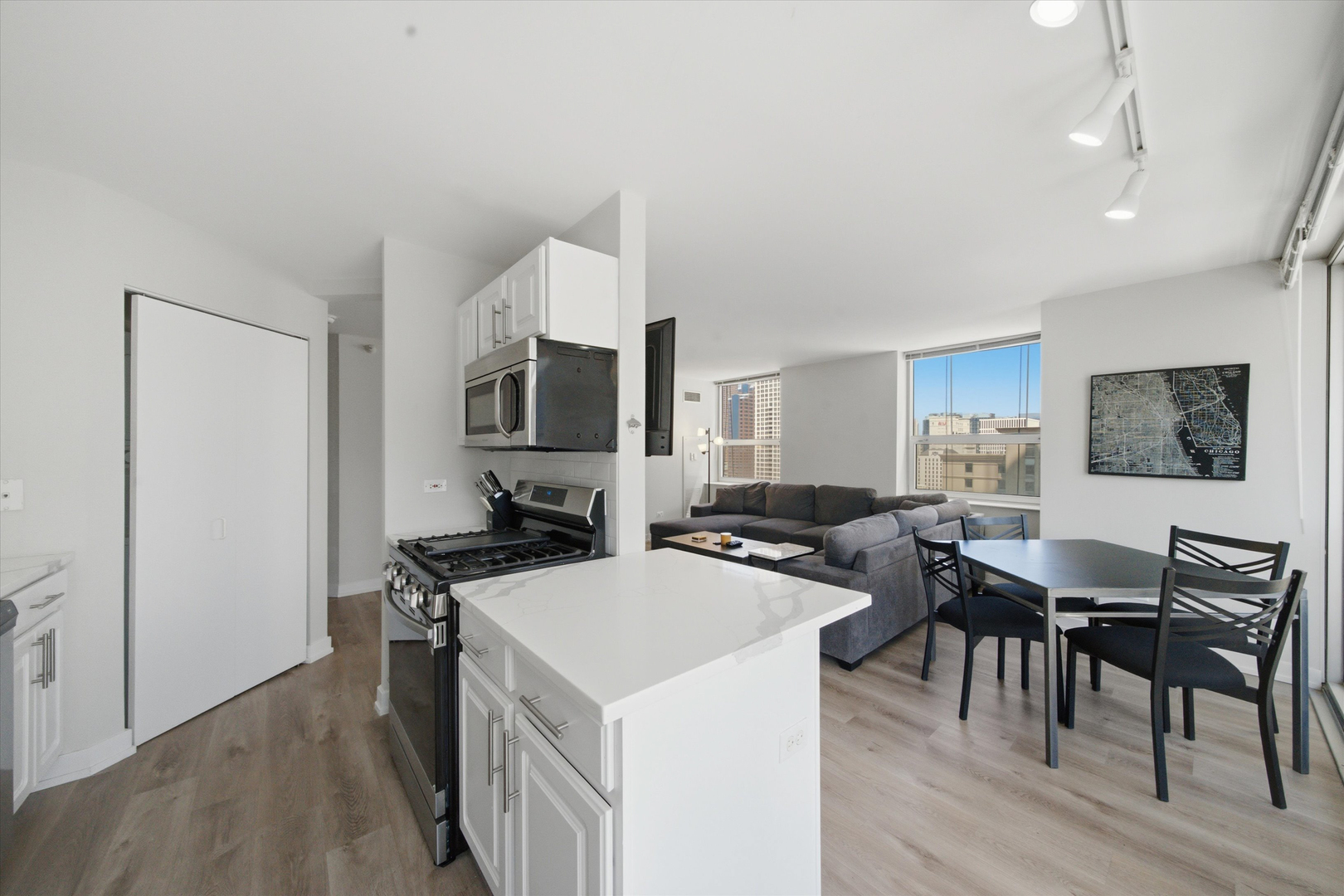 545 N Dearborn Street Unit: 2607