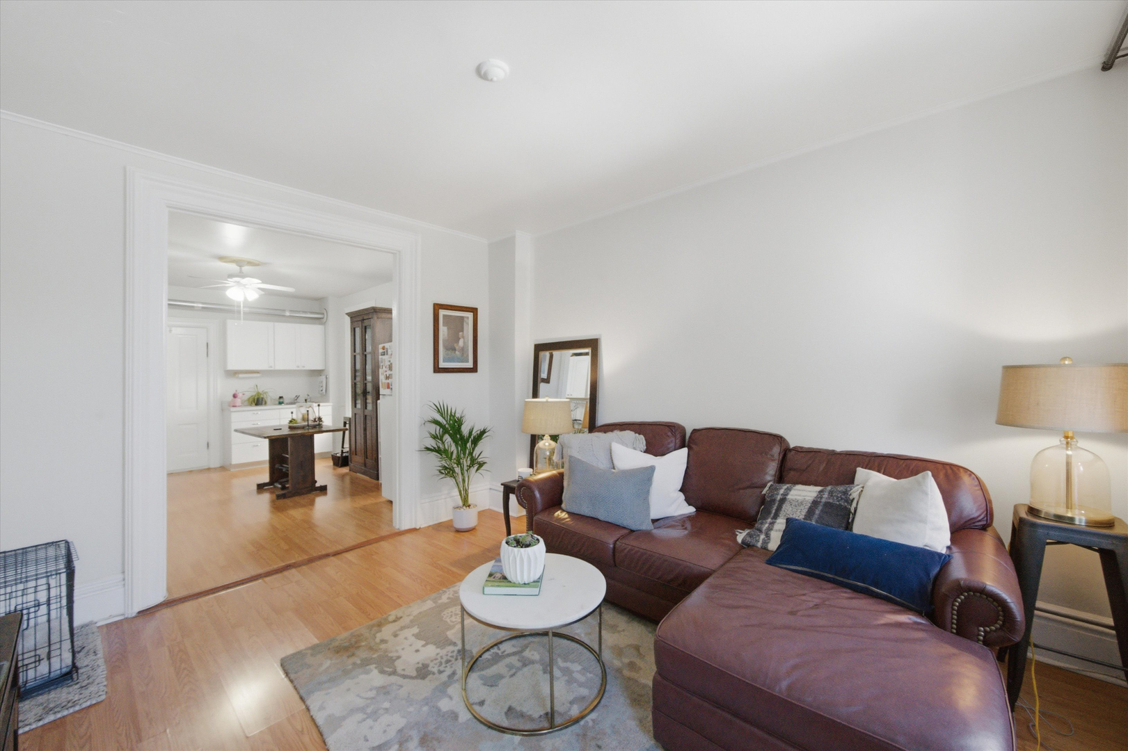 1433 W Superior Street