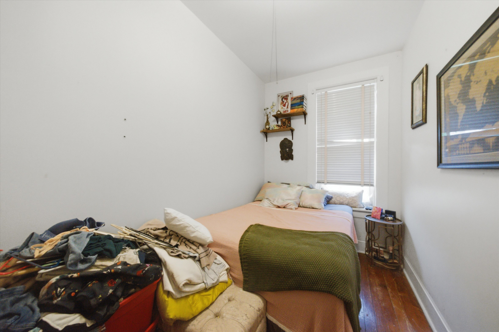 1433 W Superior Street