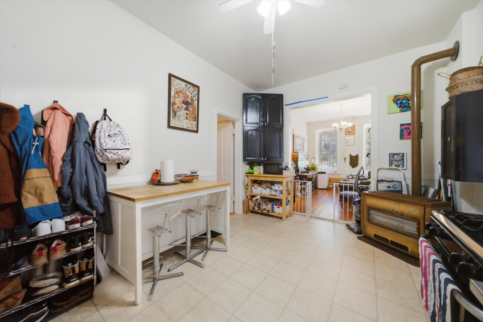 1433 W Superior Street