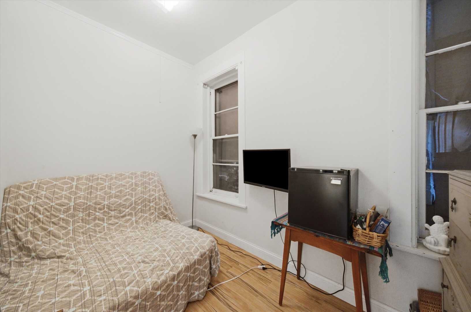 1433 W Superior Street