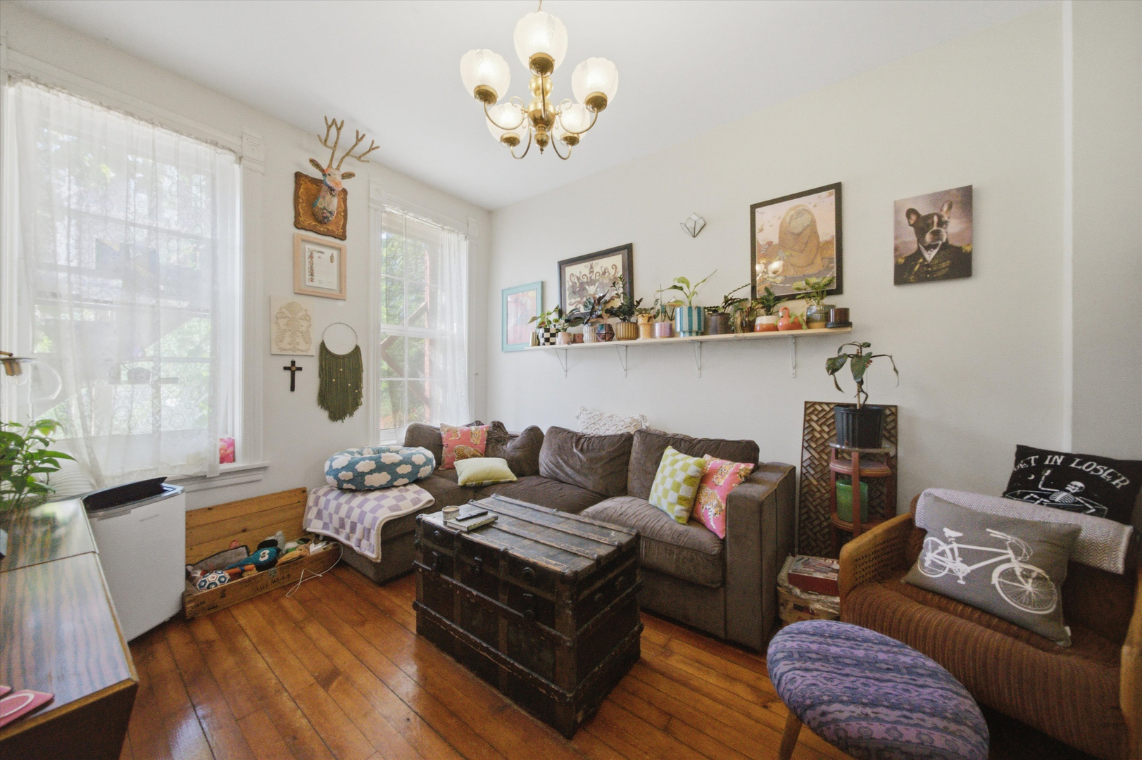 1433 W Superior Street
