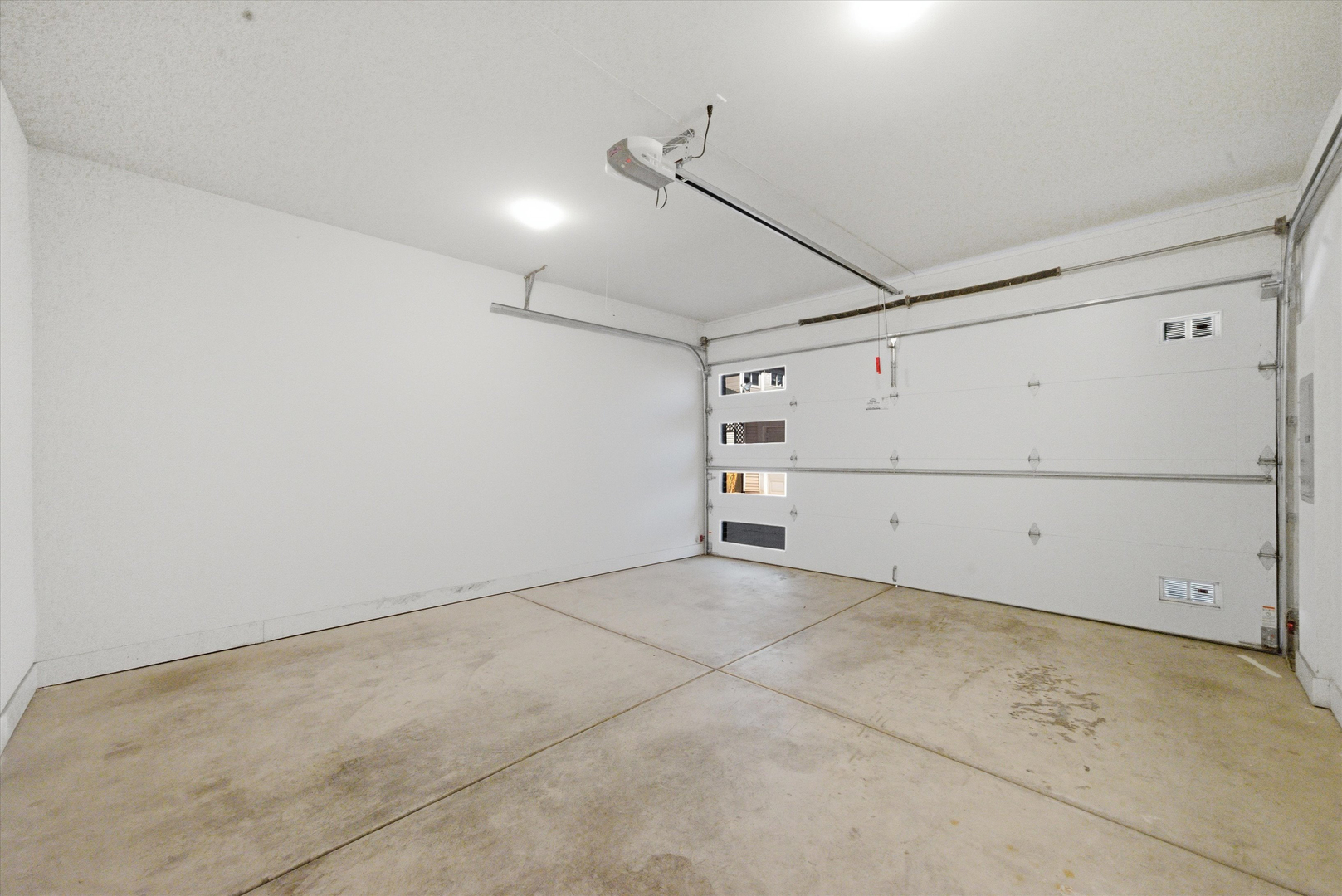 4250 W Belmont Avenue Unit: 6