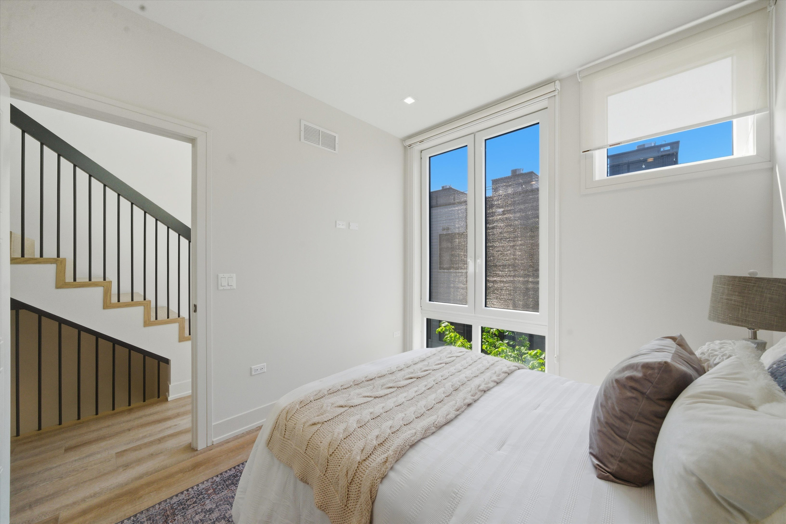 4250 W Belmont Avenue Unit: 6